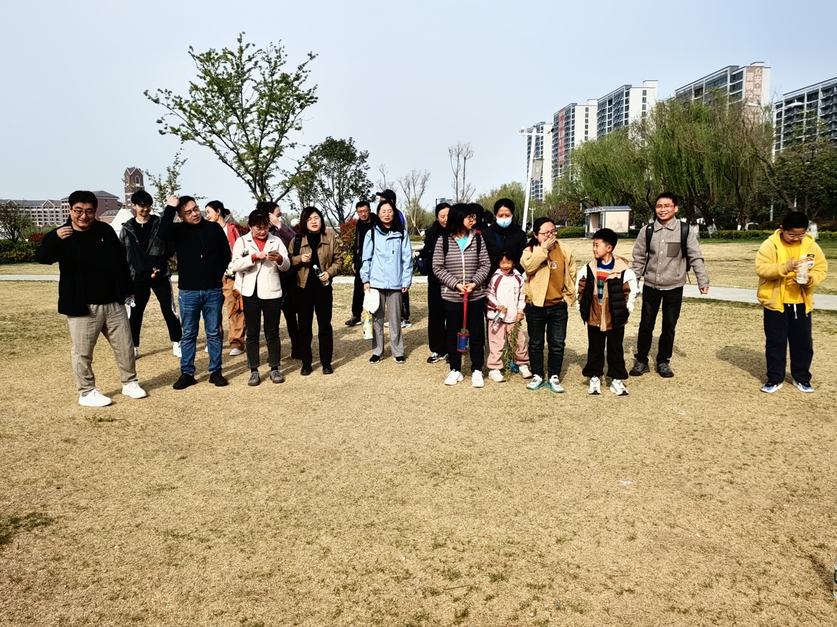 4e1810fe07d14c509051d4338dcdcccb.jpg