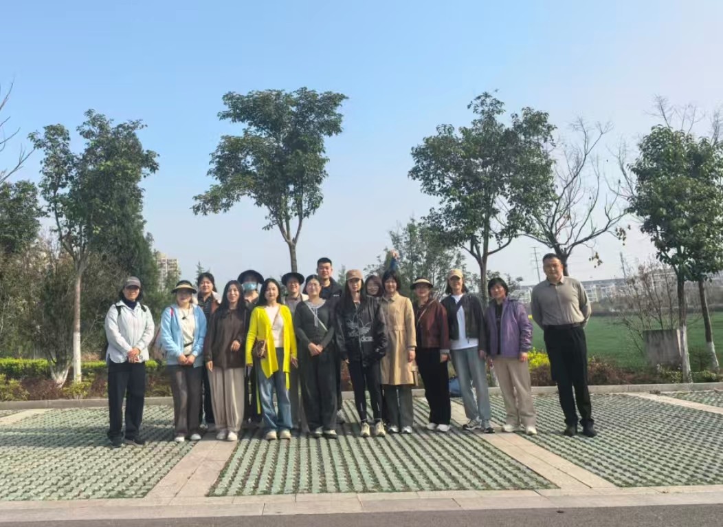 2ae506b1a1454e9288461b05772362de.jpg 2ae506b1a1454e9288461b05772362de.jpg